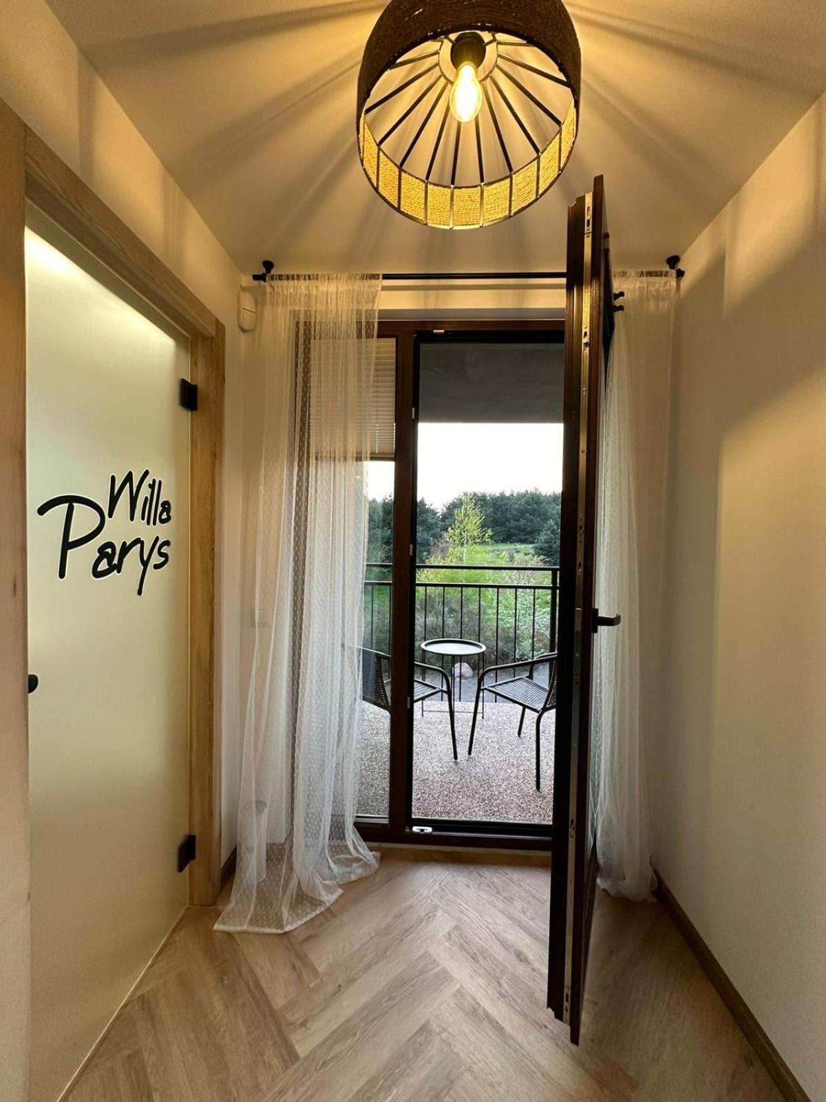Willa Parys Władysławowo Exteriör bild